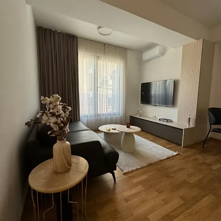 Creamy Dreams By Dazzie Apartment *
